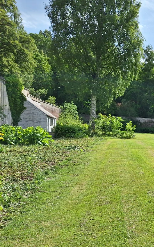 Cluny_Community_Walled_Garden
